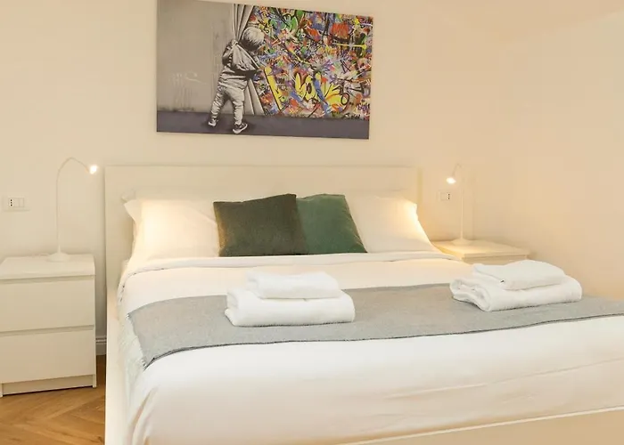 Bansky Nest - New Exclusive *