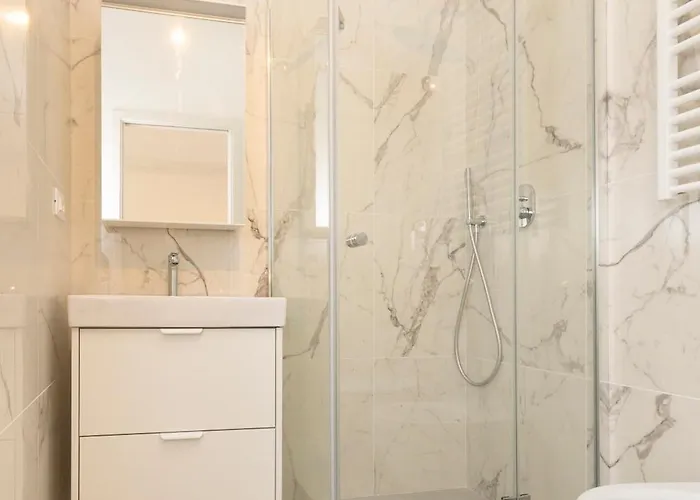 Bansky Nest - New Exclusive 밀라노